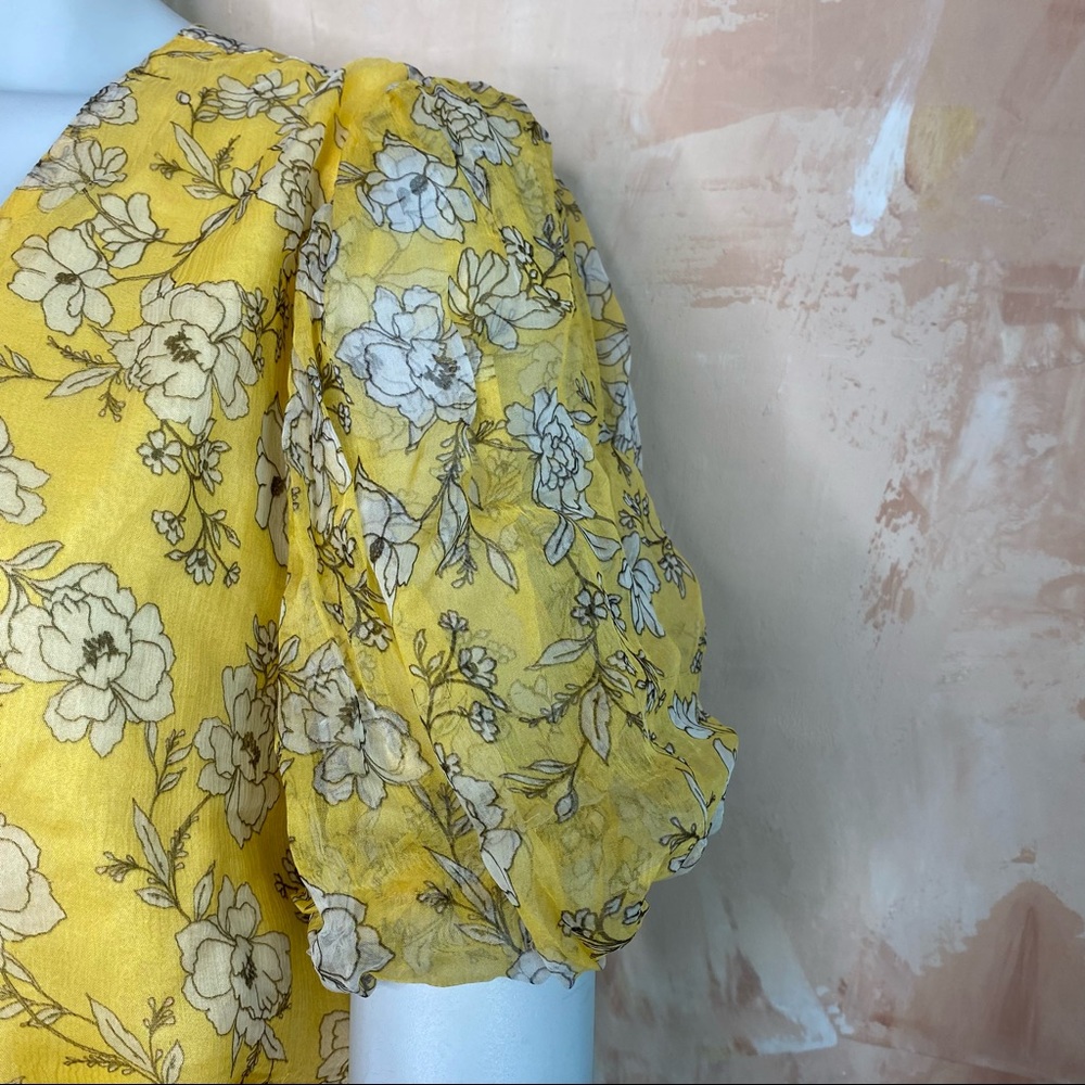 Large Rahi Floral Blouse - Picture 6 of 8